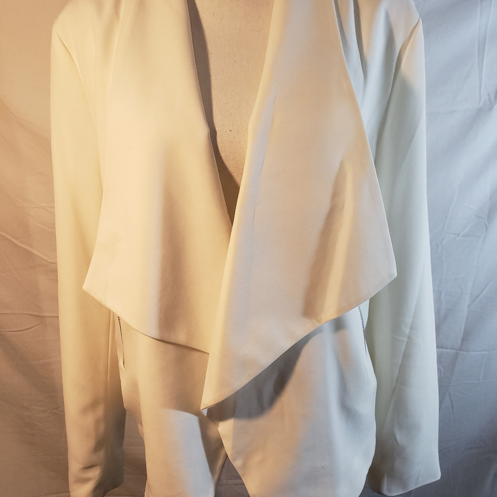 Relativity White Blazer XL